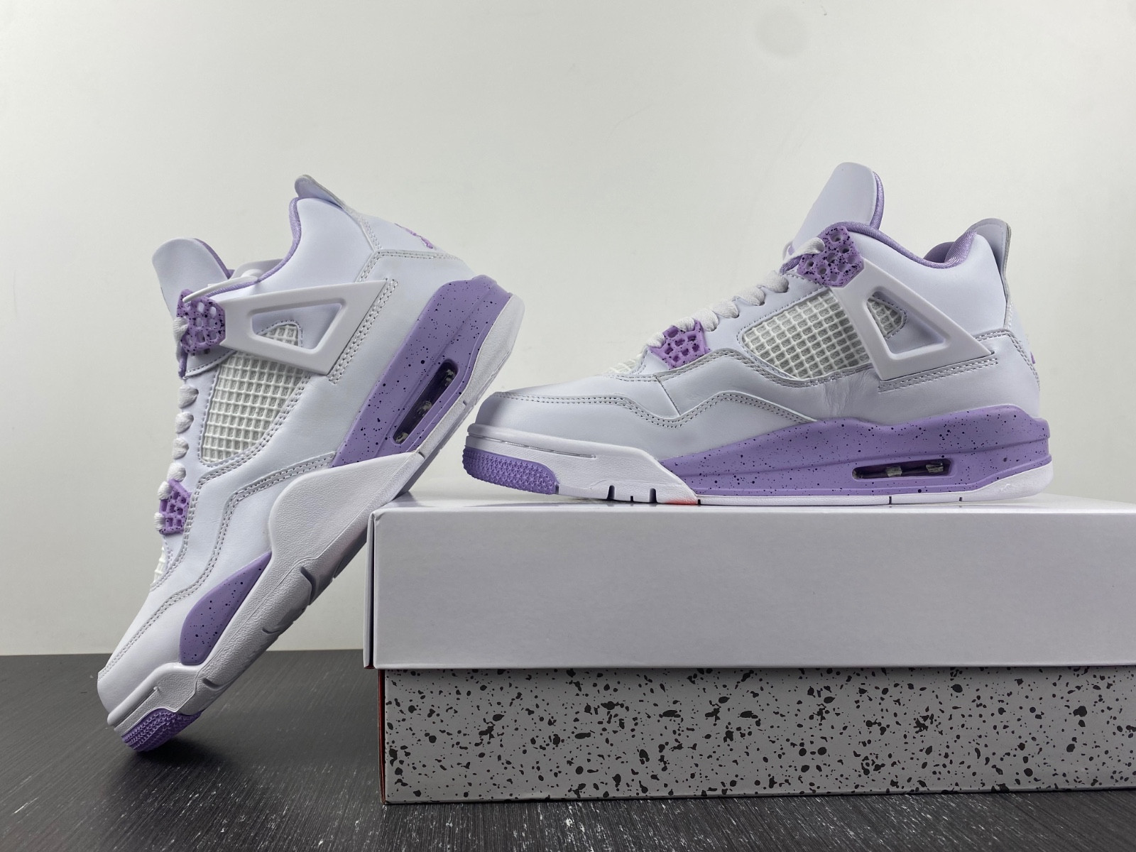 AIR JORDAN 4 WHITE AND PURPLE CT8527-115