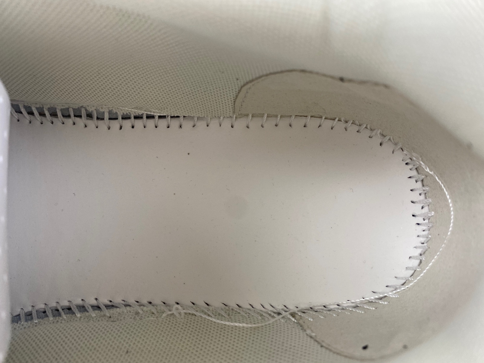 Off-White c/o Virgil Abloh