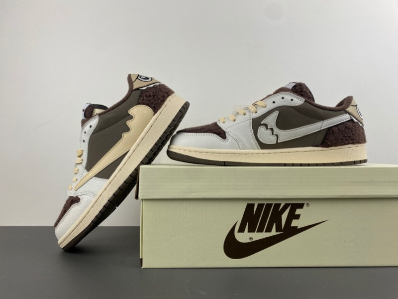 Labubu x Travis Scott x Air Jordan 1 Low DM7866-717