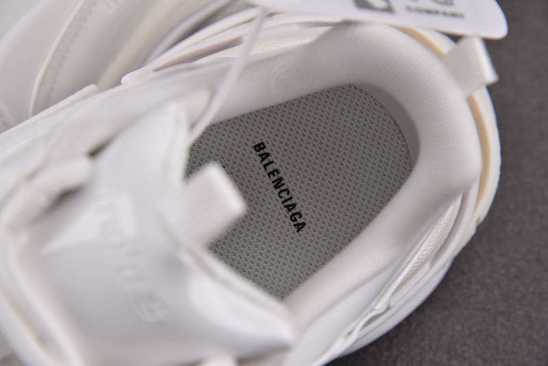 Ba*len*cia*ga triple s 734954 w2paa 9000