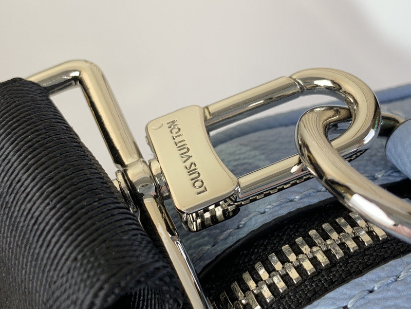 l0vis Vvtt0n trio jm messenger