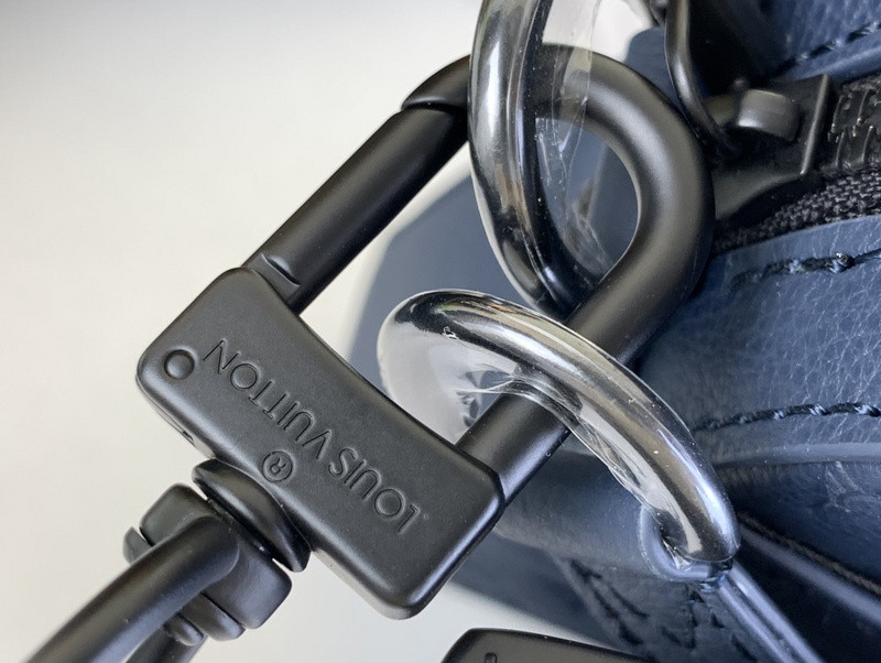 l0vis Vvtt0n trio jm messenger ( blue)