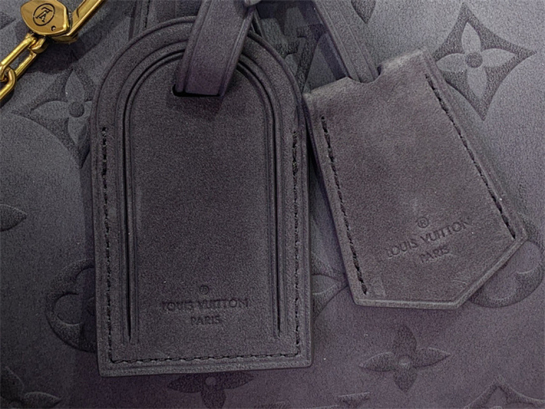 l0vis Vvtt0n m15225 speedy p9 bandoulière 40