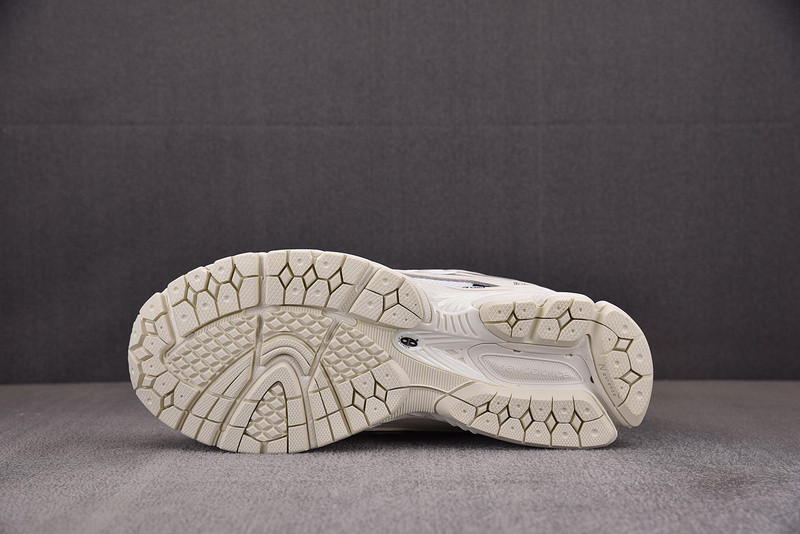 New Balance 1906R Shoes 