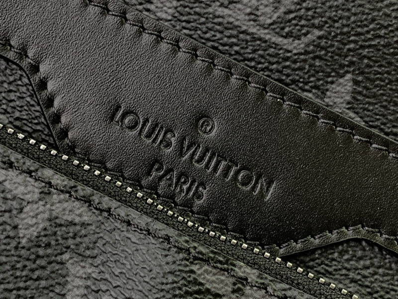 l0vis Vvtt0n trio jm messenger