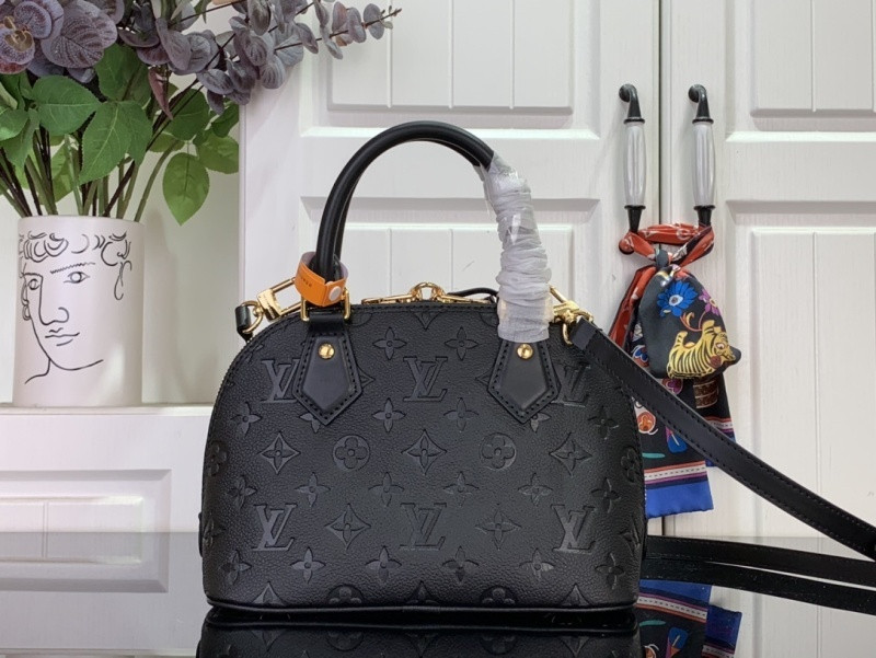 l0vis Vvtt0n alma bb bag