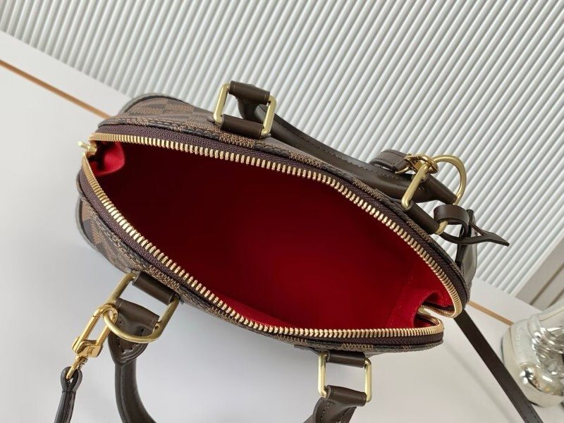 l0vis Vvtt0n alma bb damier ebene crossbody