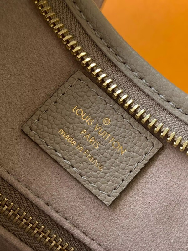 LV Mono gram Empreinte