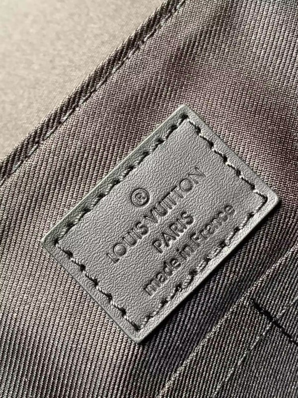 l0vis Vvtt0n messenger