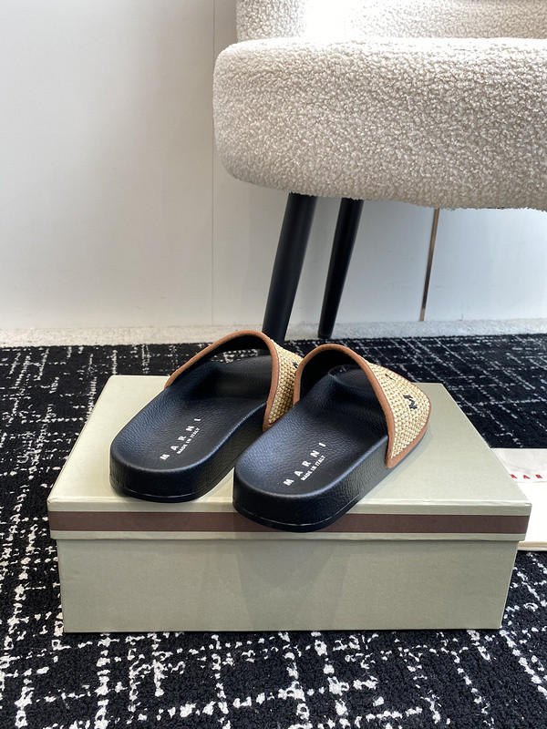 MARNI EMBROIDERED-LOGO SLIDES