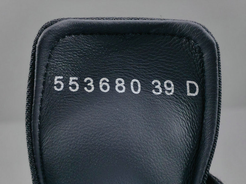 a1exa*der Mcqv*en sneaker