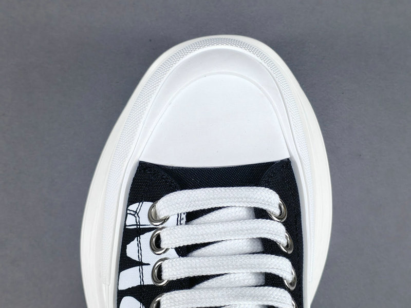 a1exa*der Mcqv*en sneaker