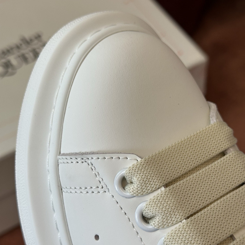 a1exa*der Mcqv*en sneaker