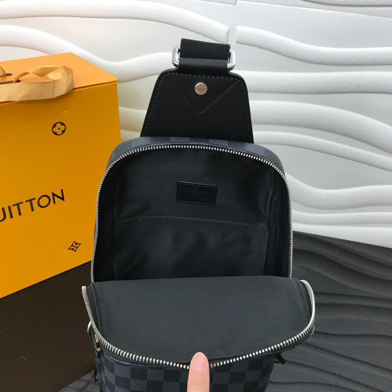 L*uis V*itton Shoulder Bag