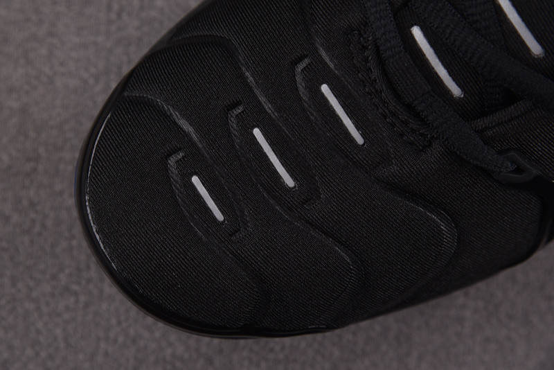 Nike Vapormax Plus Black Red Blue DQ7626-001