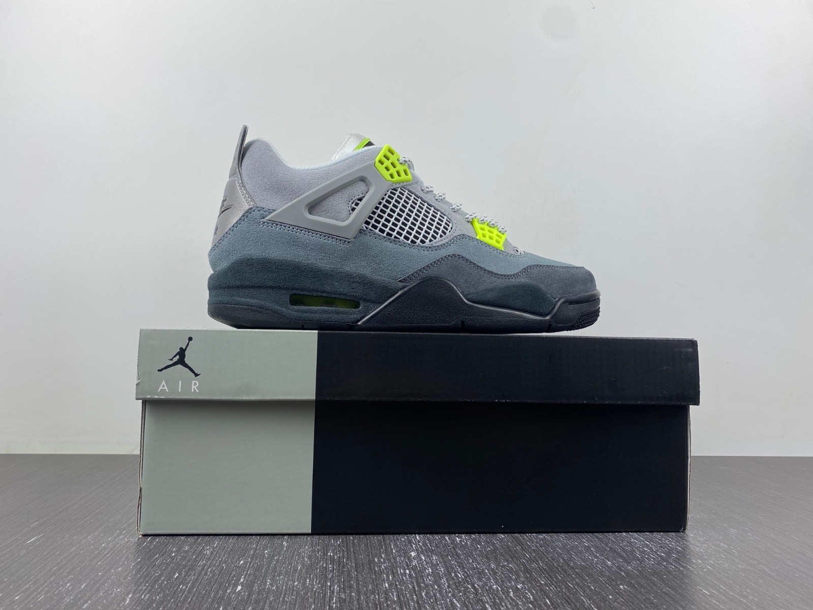 Air Jordan 4 SE Neon CT5342-007