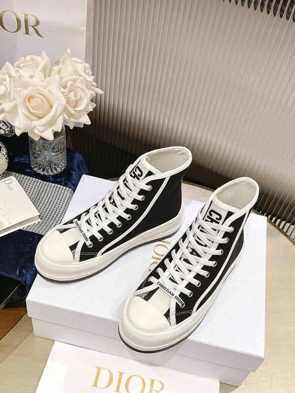 D B23 HIGH-TOP SNEAKERS