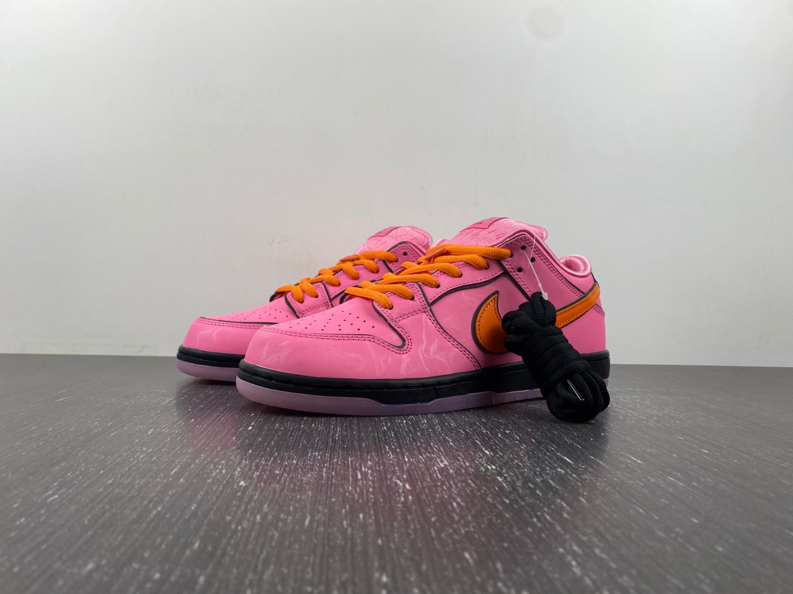 Powerpuff Girls x Nike SB Dunk Low Pro "Blossom" FD2631-600