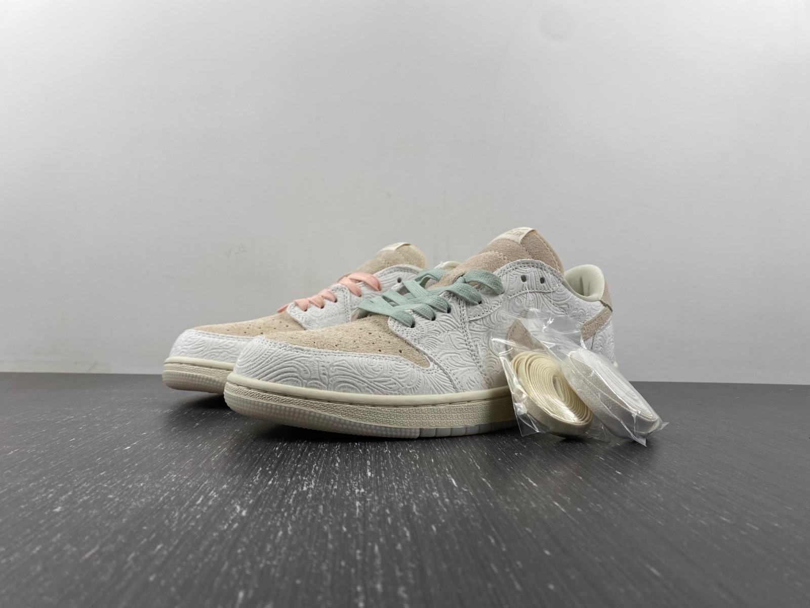 Jordan 1 Retro Low OG Chris Paul Men