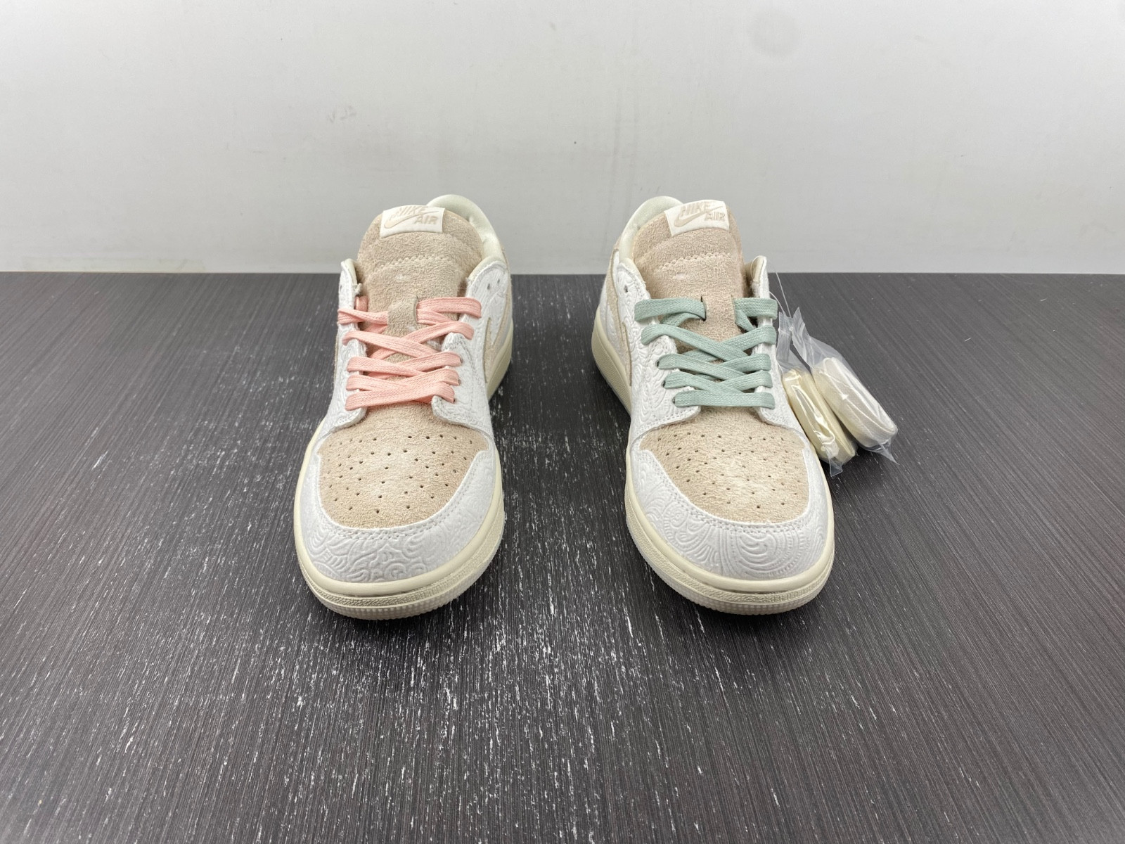 Jordan 1 Retro Low OG Chris Paul Men