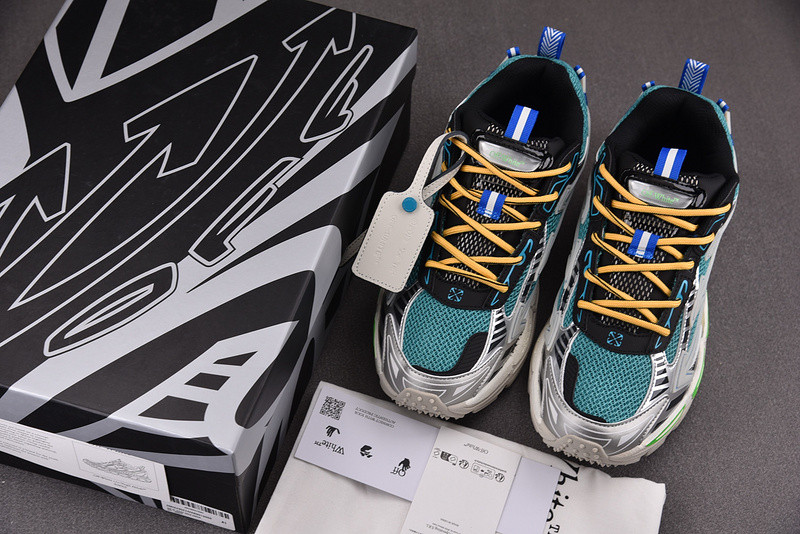 Off-White c/o Virgil Abloh