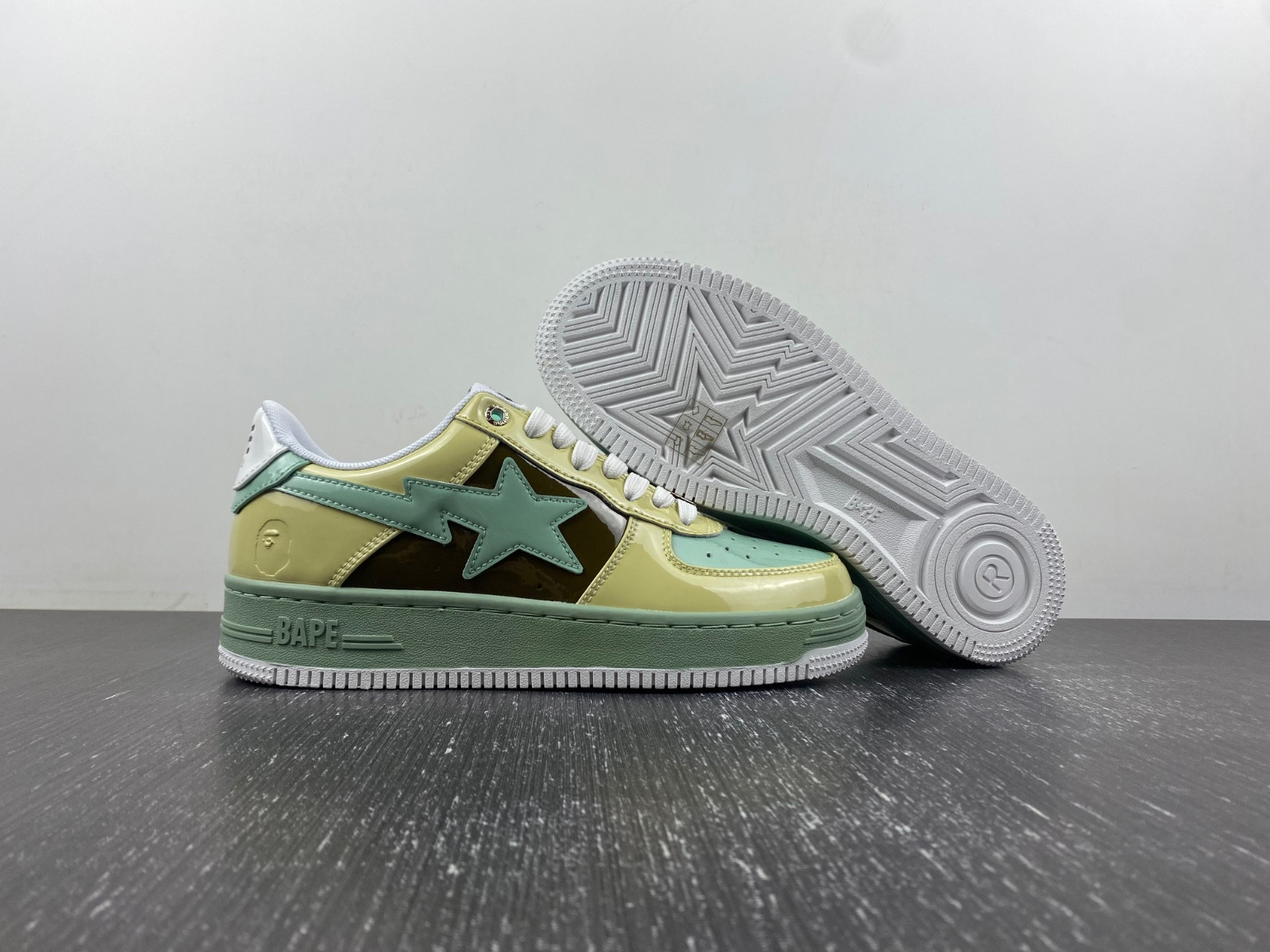 BAPE SNEAKERS