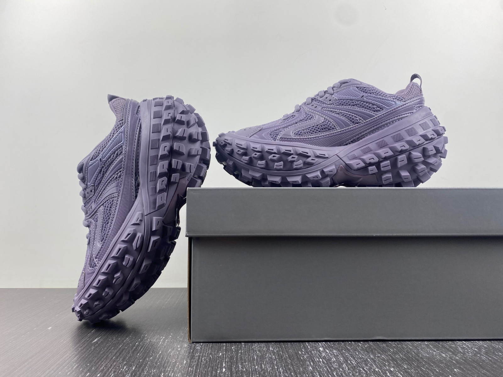 Ba*len*cia*ga bouncer chunky-sole sneakers