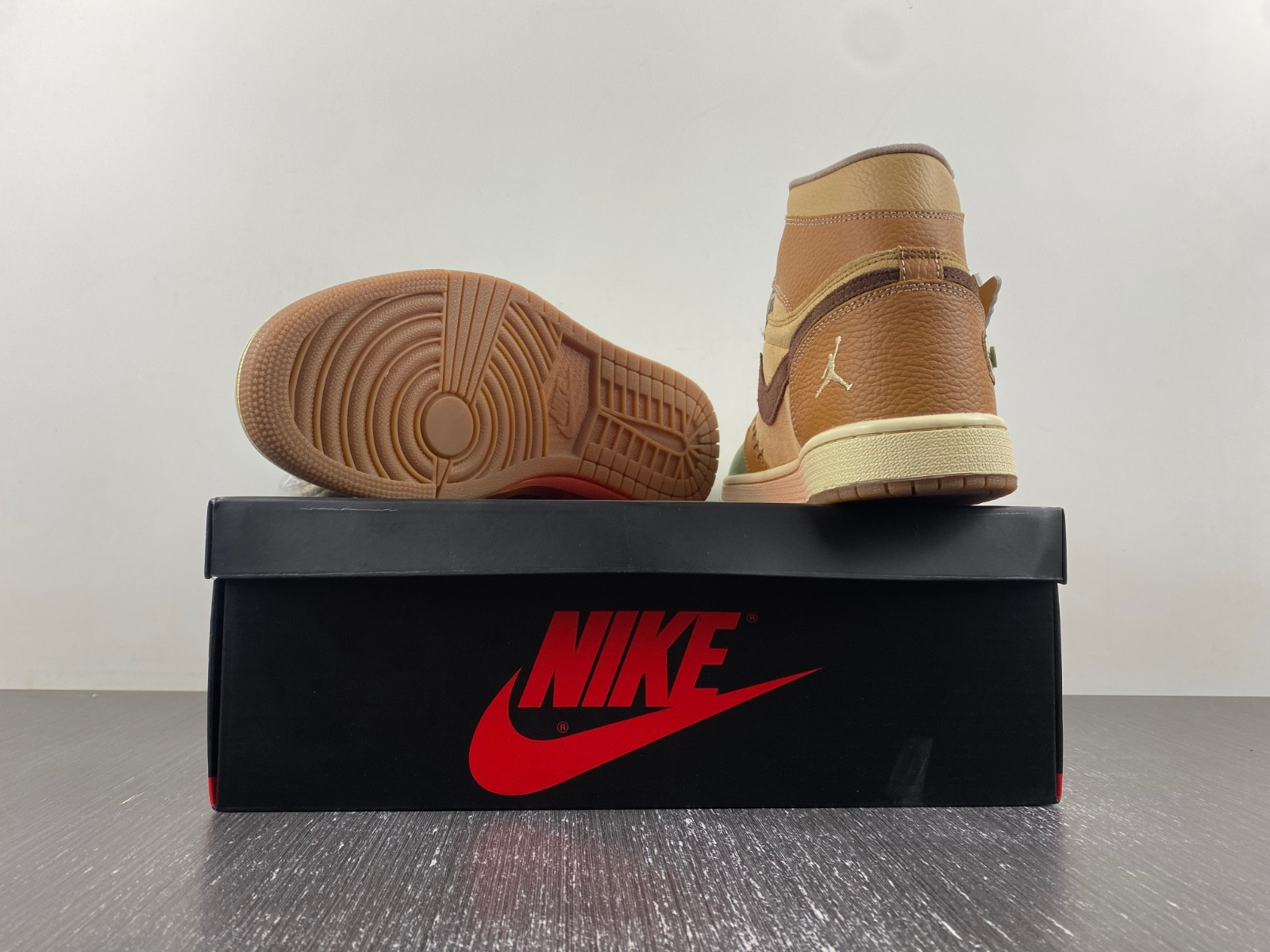 Jordan 1 generation High Bang series voodoo doll DZ7292-100