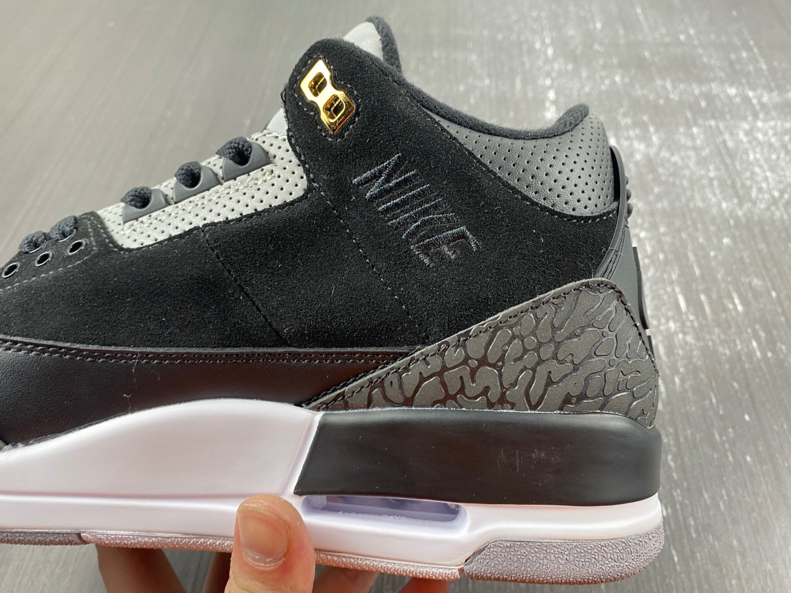 Jordan 3 Retro Tinker Black Cement Gold - CK4348-007