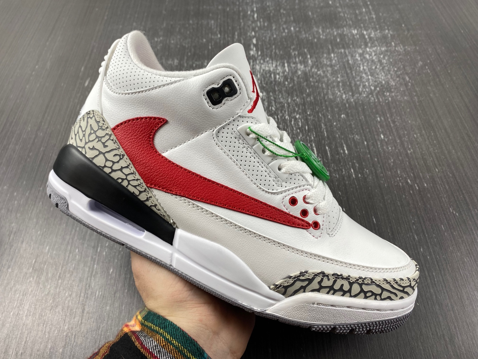 Travis Scott x Air Jordan 3 “Palomino” CT8532-158