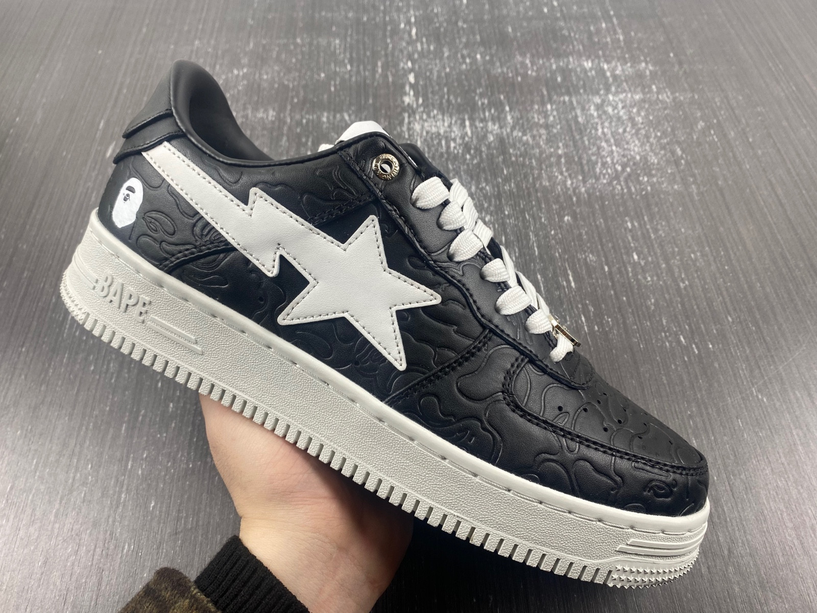 BAPE SNEAKERS