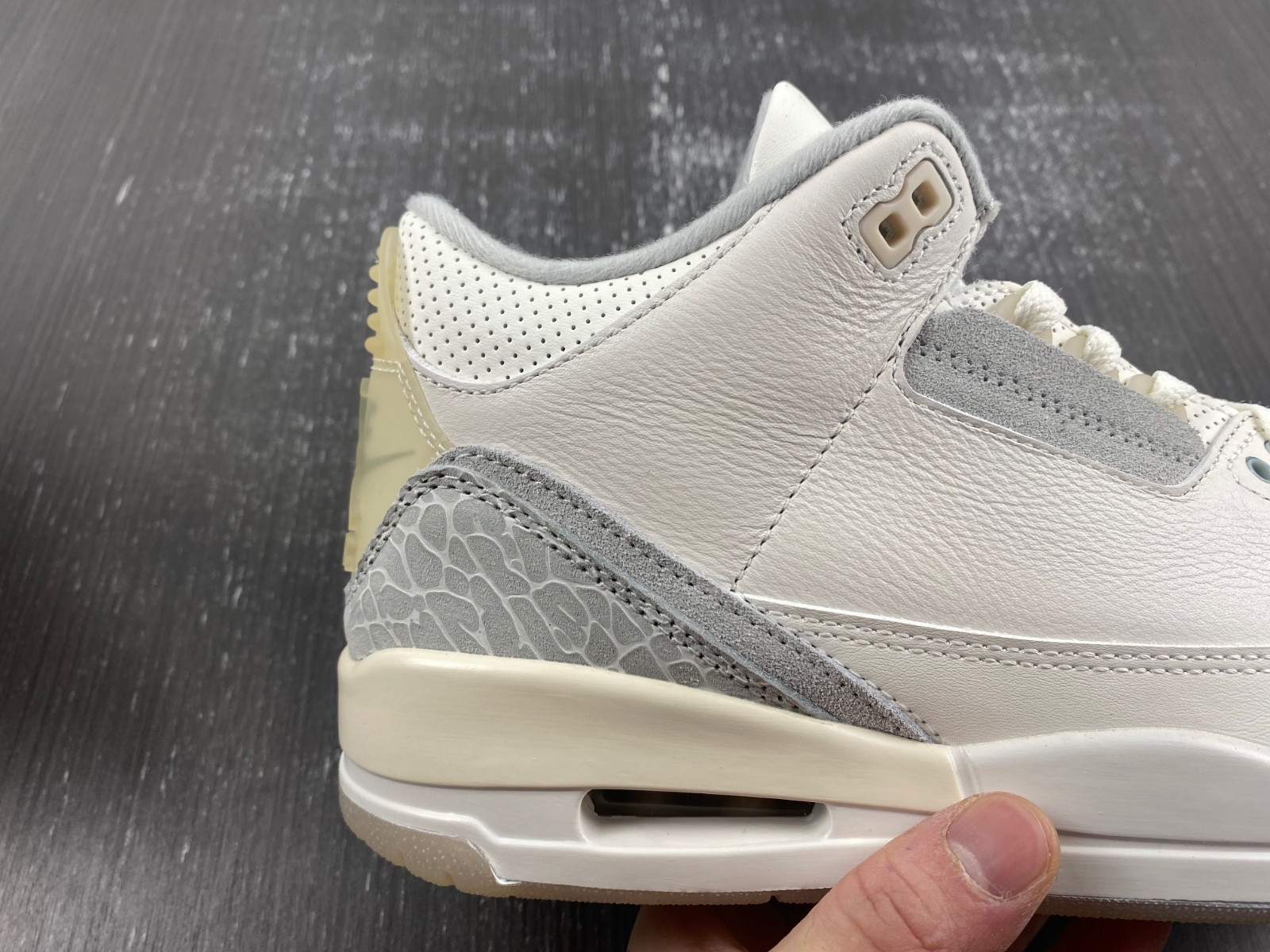 Air Jordan 3 Craft 