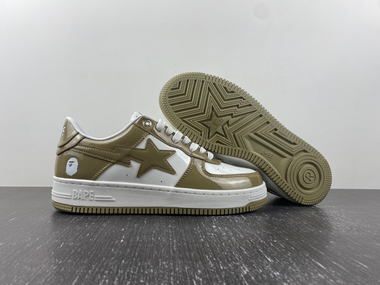 BAPE SNEAKERS