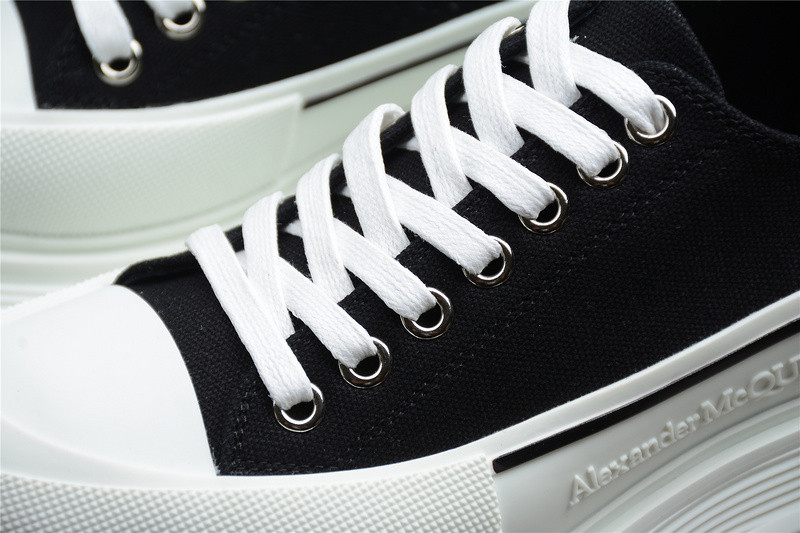 a1exa*der Mcqv*en sneaker