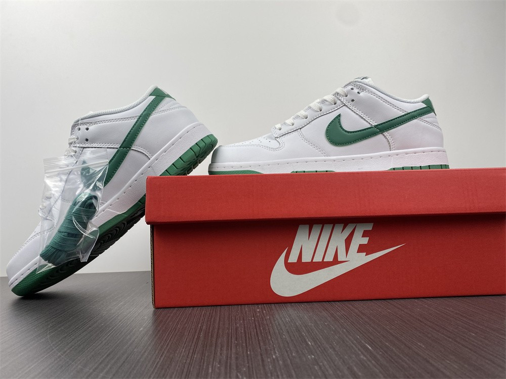 Nike Dunk Low White Green Noise (W) DD1503-112