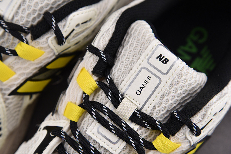 Ganni x New Balance 1906R Egret M1906RGG