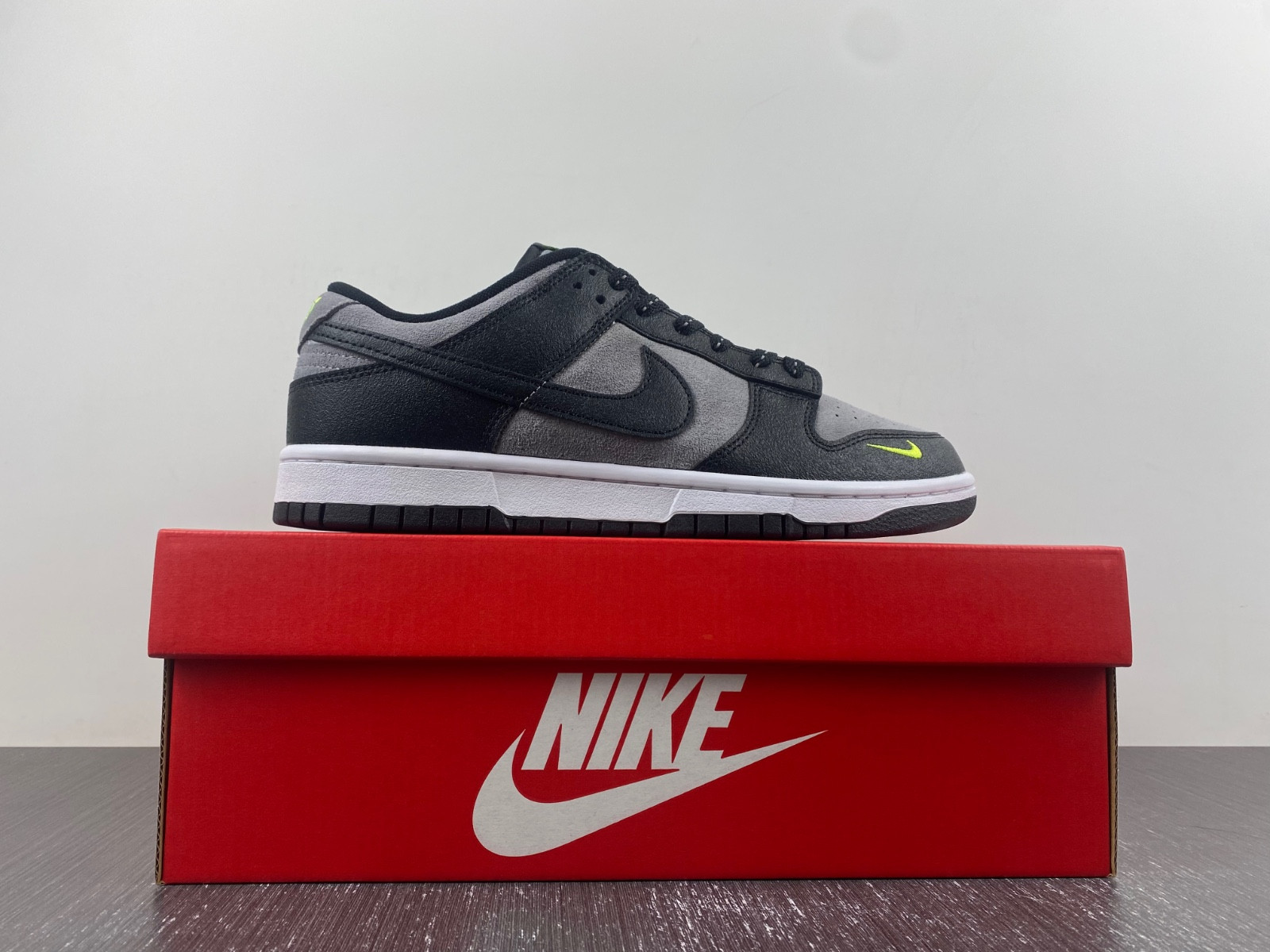 Nike Dunk Low "Black/Grey/Neon Green" FQ2205-001