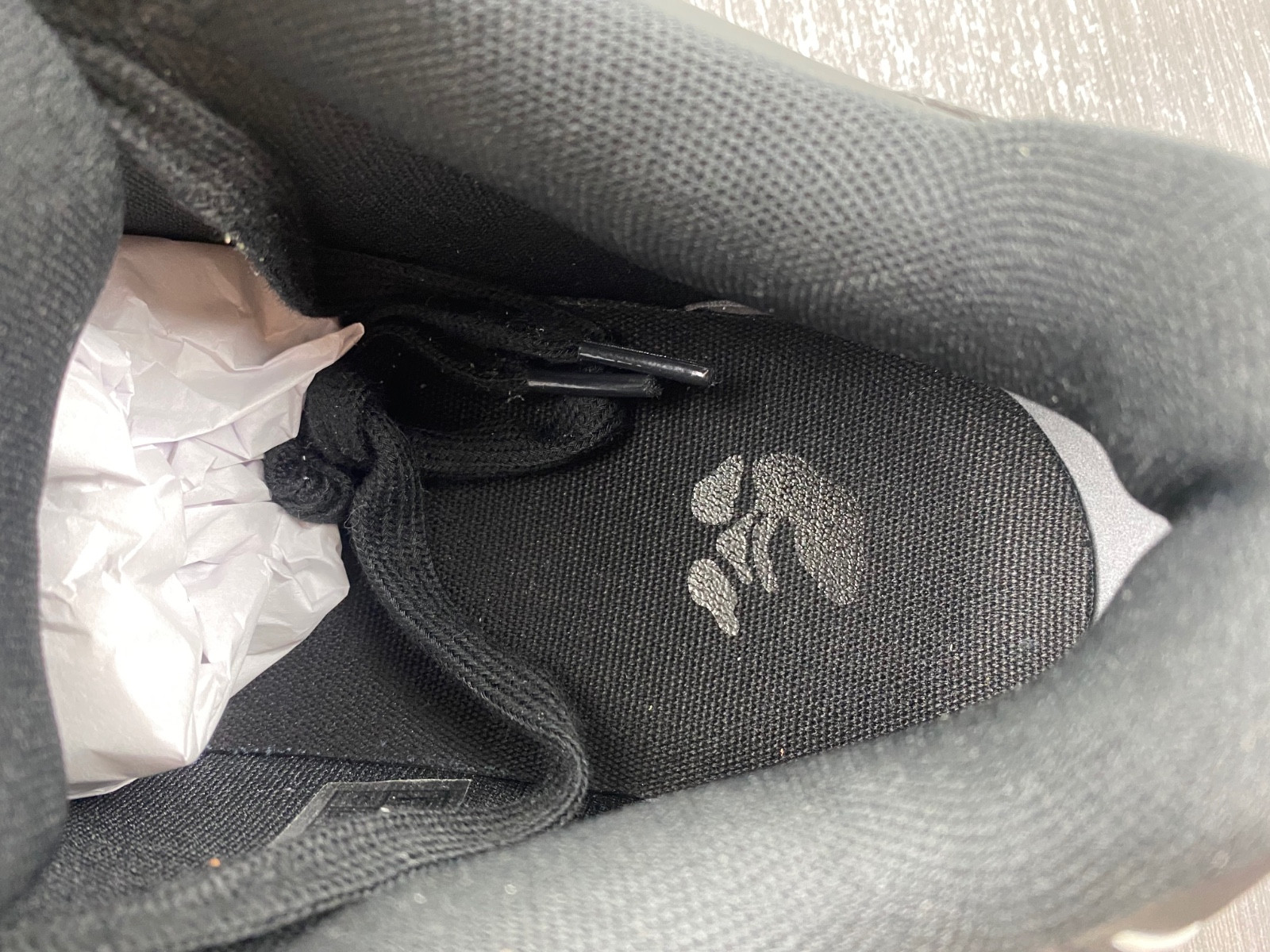 Off-White c/o Virgil Abloh