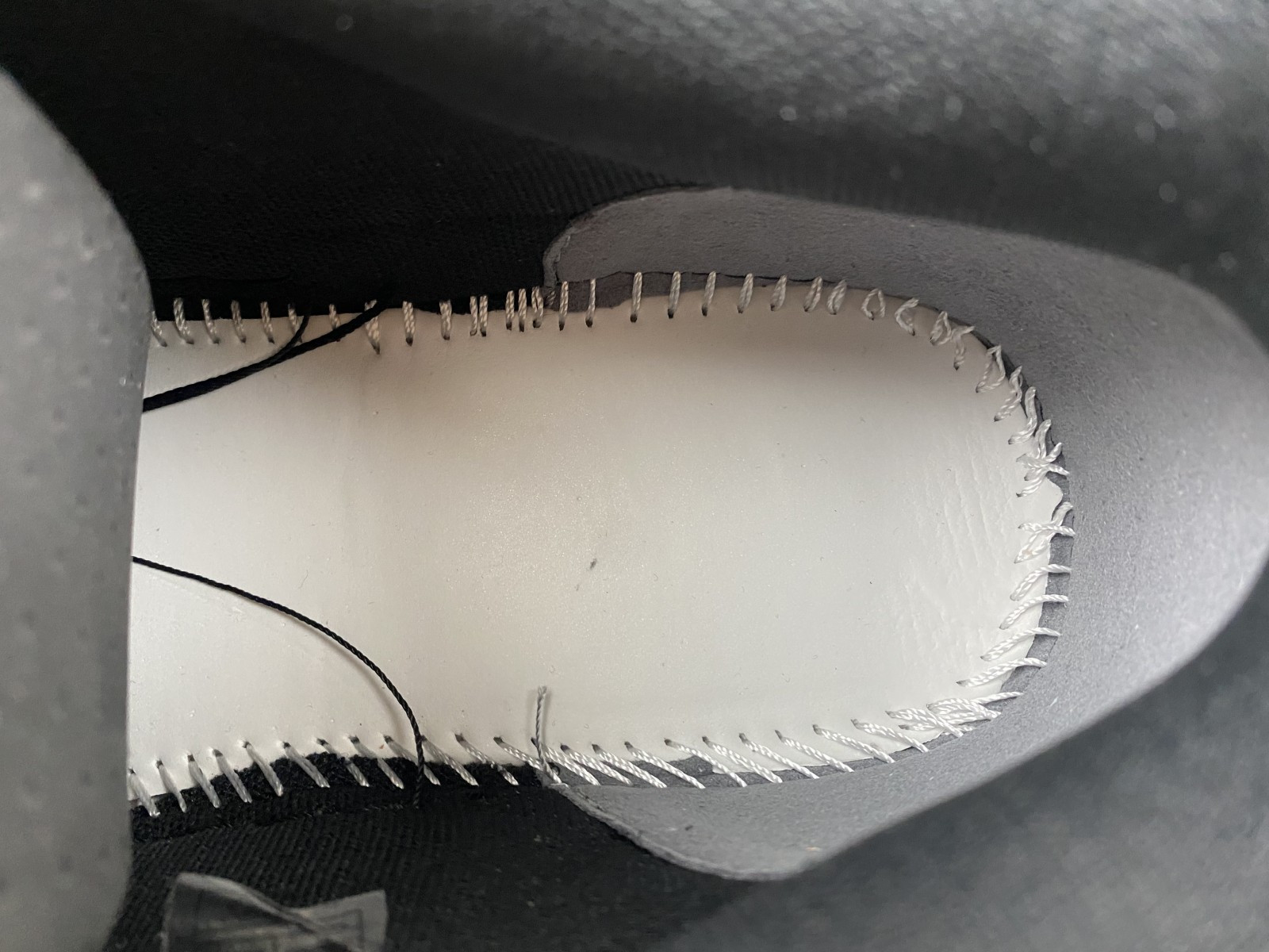 Off-White c/o Virgil Abloh