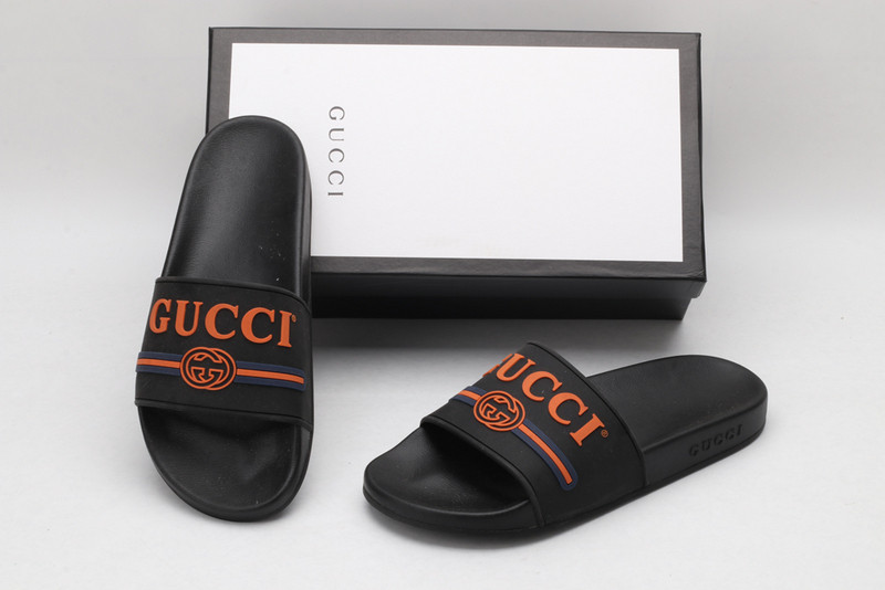 GUC LEATHER SLIDE