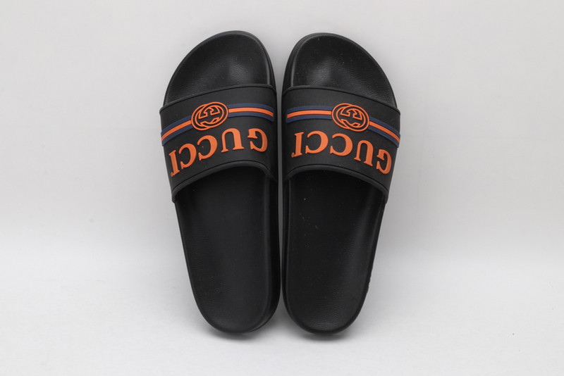 GUC LEATHER SLIDE
