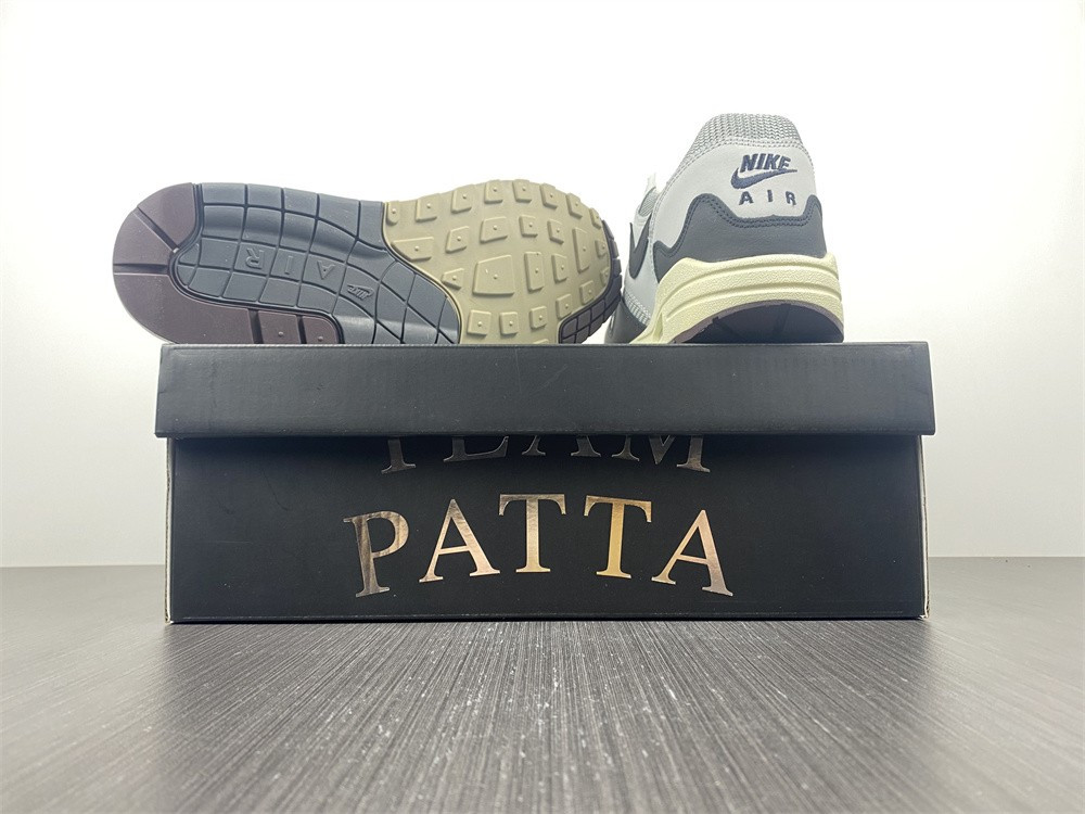 Patta x Nike Air Max 1 Black White Grey DH1348-002