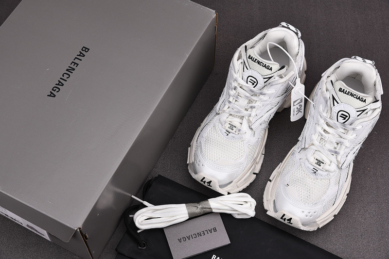 Ba*len*cia*ga runner 677403 w3ra1 9000