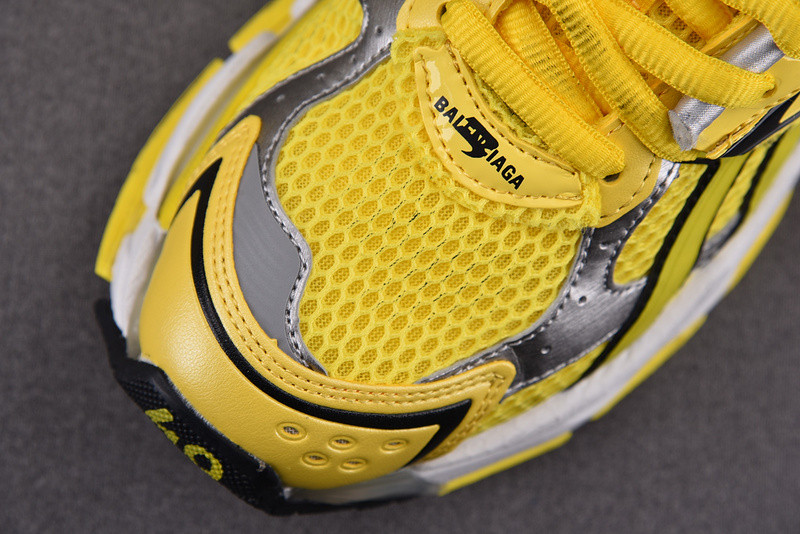 Ba*len*cia*ga runner 67403 w2rd3 0510