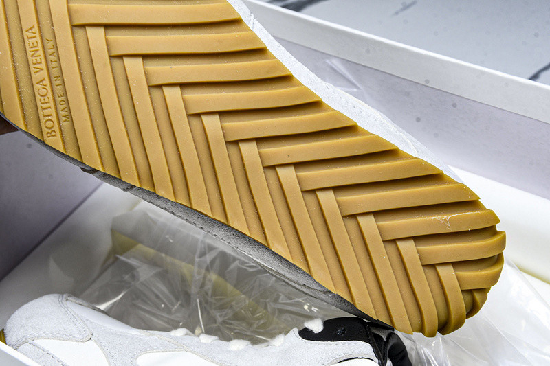 b0tt*ga Ven*ta orbit sneaker