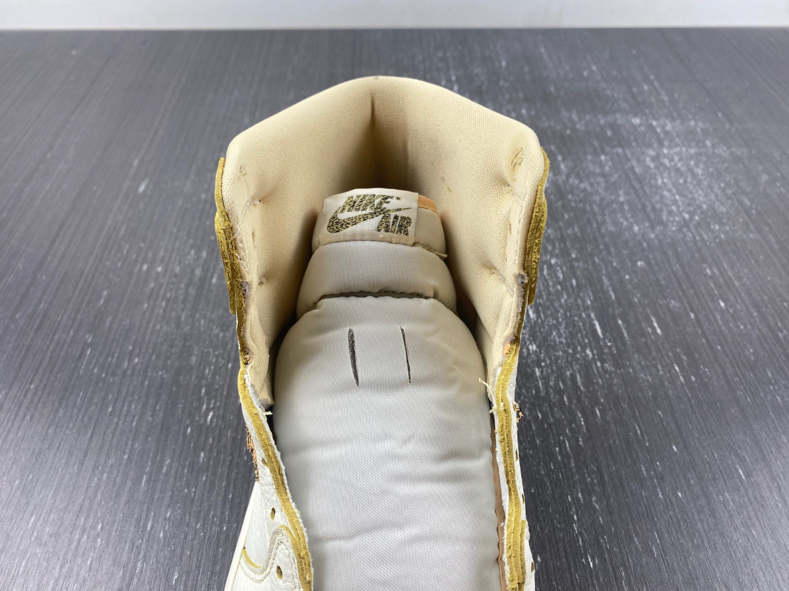 Air Jordan 1 Vibrations of Naija FD8631-100