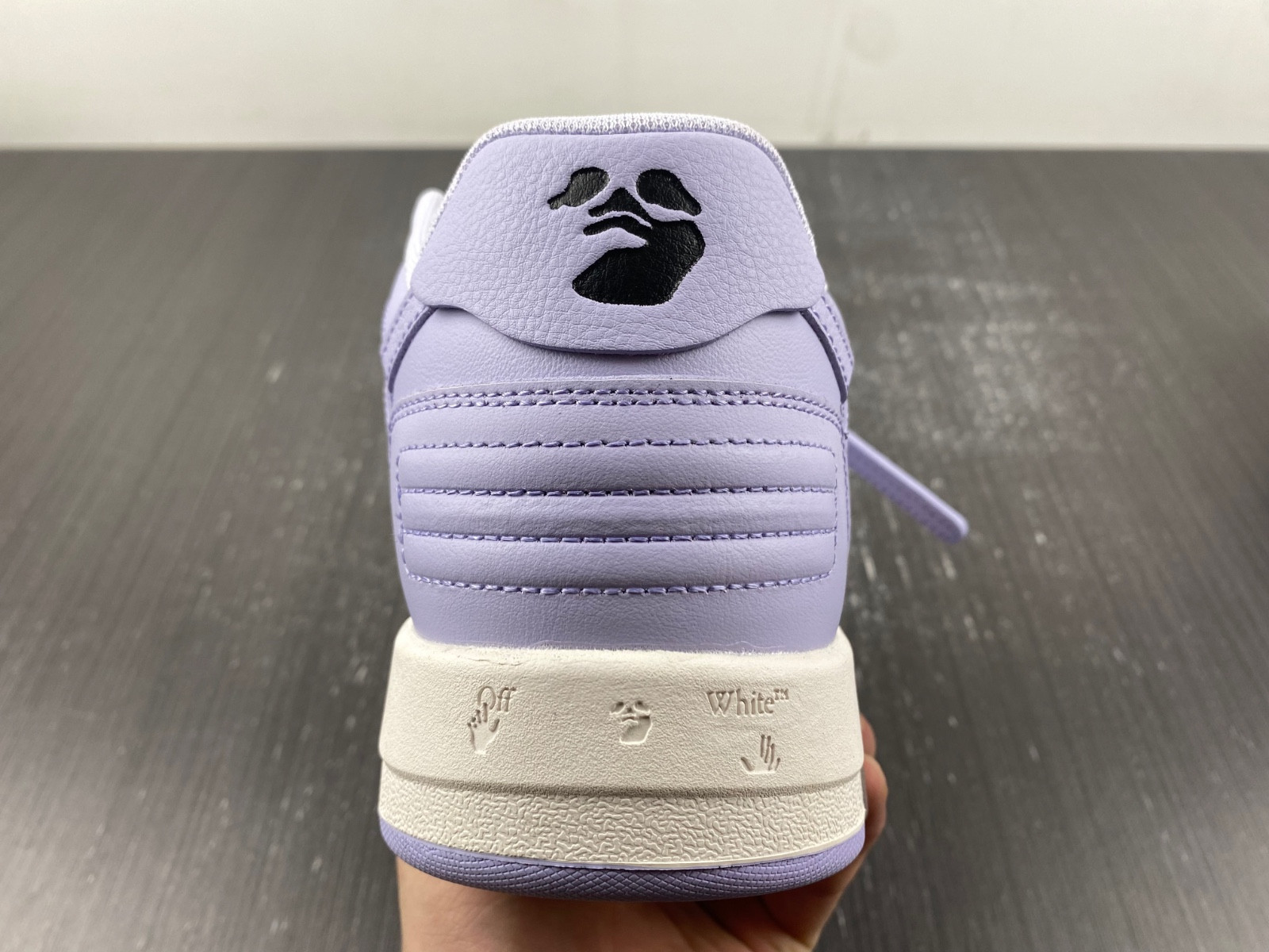 Off-White c/o Virgil Abloh