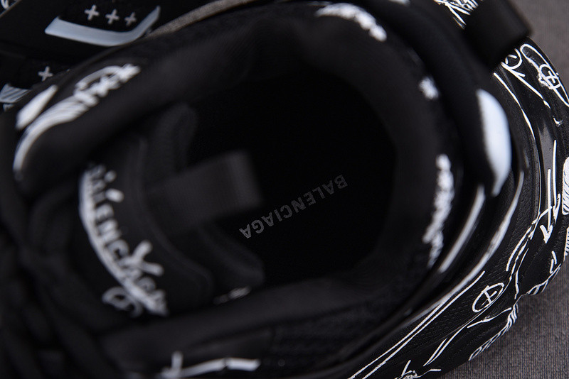 Ba*len*cia*ga track 542023 w3sr2 2315