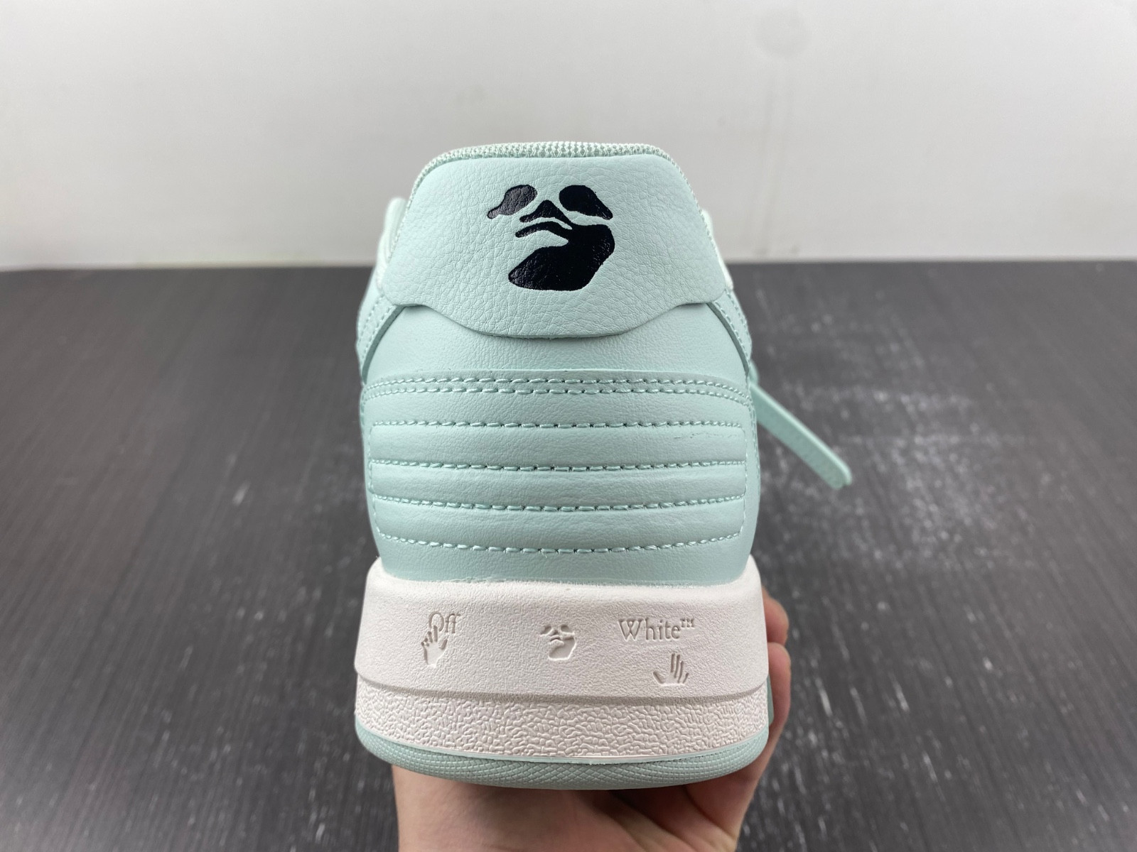 Off-White c/o Virgil Abloh