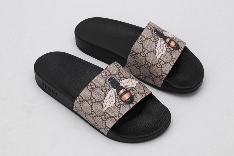 GUC LEATHER SLIDE